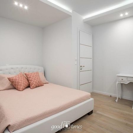 Pineapple Seaside Suite Закинтос Экстерьер фото